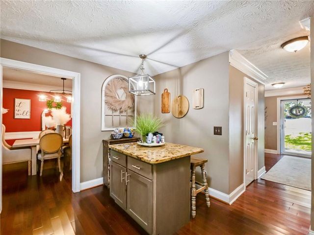 5750 Princeton Oaks Drive, Buford, GA 30518