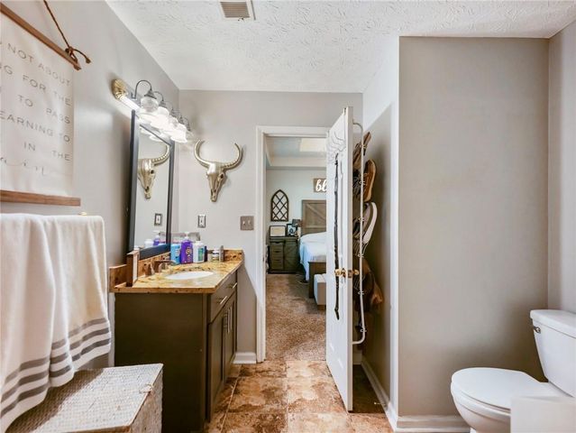 5750 Princeton Oaks Drive, Buford, GA 30518