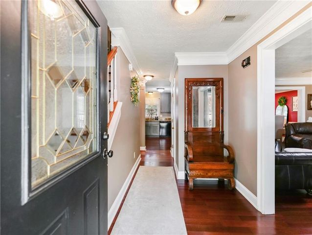 5750 Princeton Oaks Drive, Buford, GA 30518
