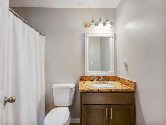 5750 Princeton Oaks Drive, Buford, GA 30518