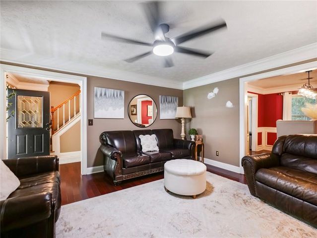 5750 Princeton Oaks Drive, Buford, GA 30518