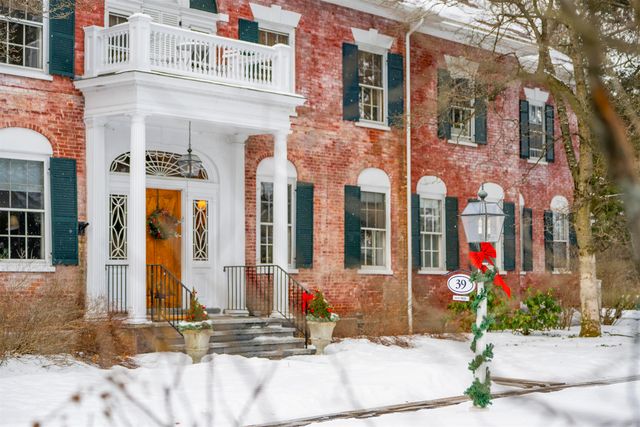 39 Elm Street B, Woodstock, VT 05091