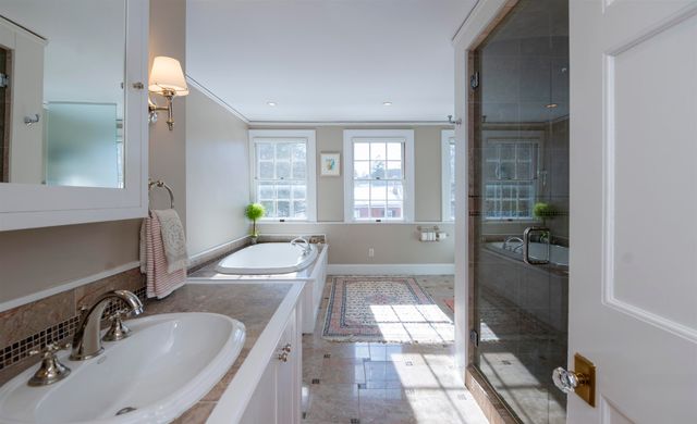 39 Elm Street B, Woodstock, VT 05091