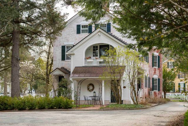 39 Elm Street B, Woodstock, VT 05091
