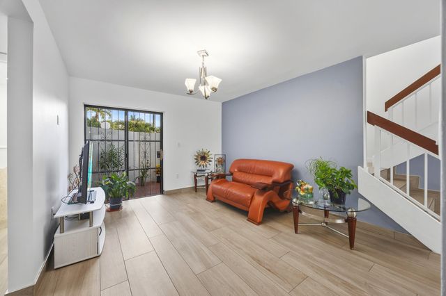 1461 SW 124th Court 13-c, Miami, FL 33184