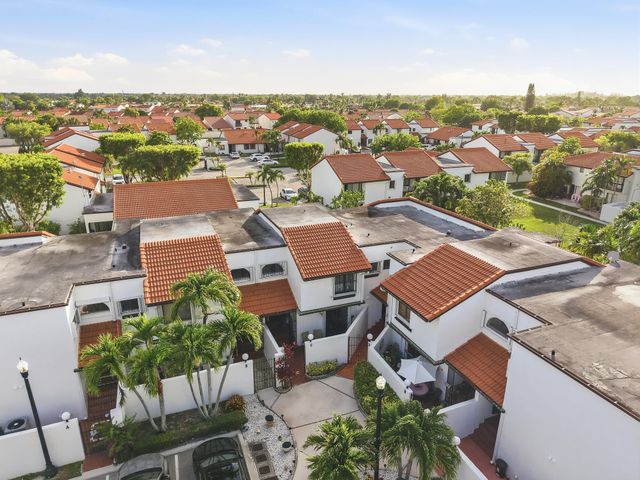 1461 SW 124th Court 13-c, Miami, FL 33184