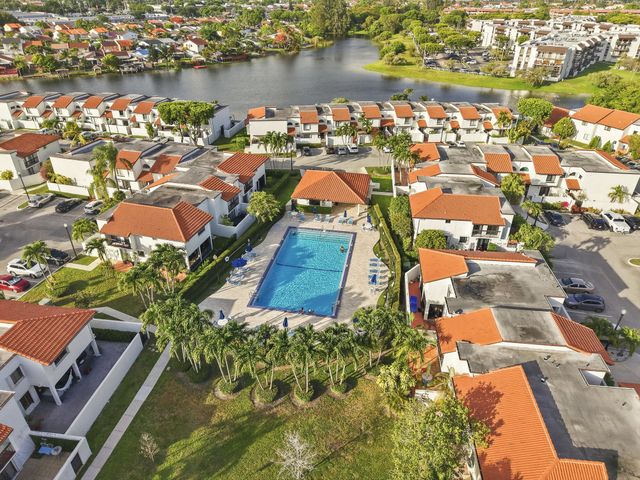 1461 SW 124th Court 13-c, Miami, FL 33184