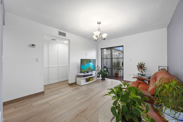 1461 SW 124th Court 13-c, Miami, FL 33184