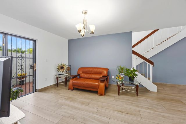 1461 SW 124th Court 13-c, Miami, FL 33184
