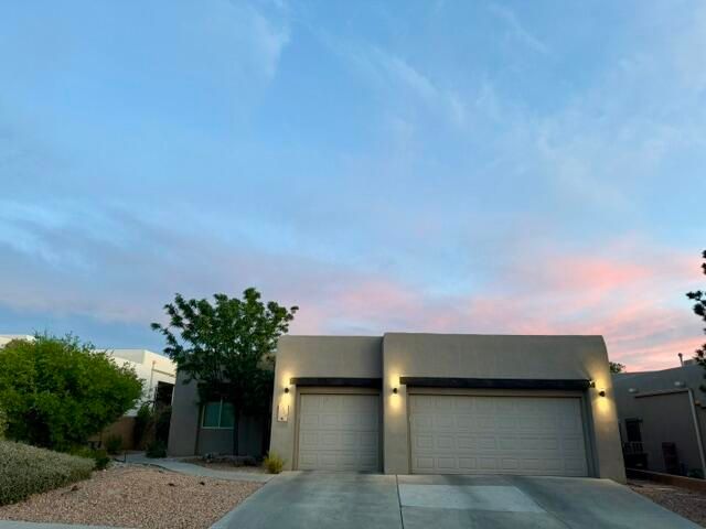 7312 Hawthorn Avenue NE, Albuquerque, NM 87113