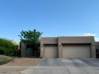 7312 Hawthorn Avenue NE, Albuquerque, NM 87113