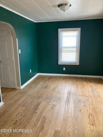 25 Hart Street, Hazlet, NJ 07734