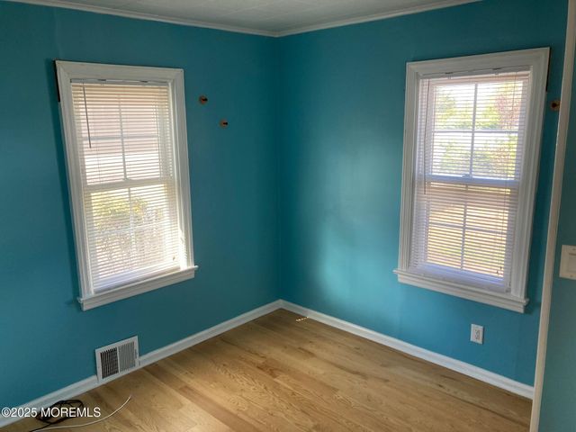 25 Hart Street, Hazlet, NJ 07734