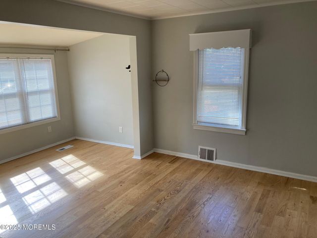 25 Hart Street, Hazlet, NJ 07734