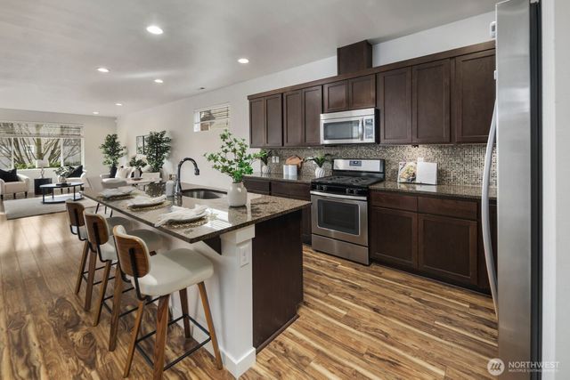 17313 116th Avenue E, Puyallup, WA 98374