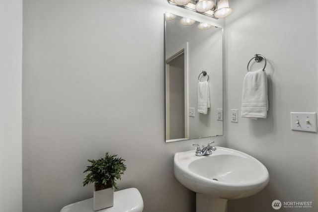 17313 116th Avenue E, Puyallup, WA 98374