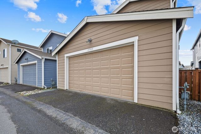 17313 116th Avenue E, Puyallup, WA 98374