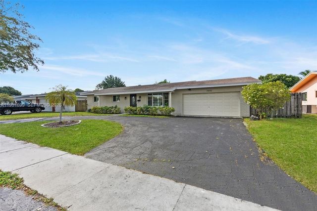 7400 NW 15th St, Plantation, FL 33313