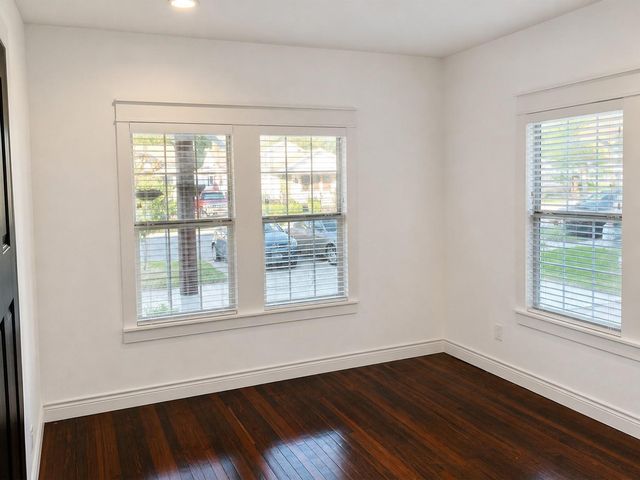 6816 Sherman Street, Houston, TX 77011