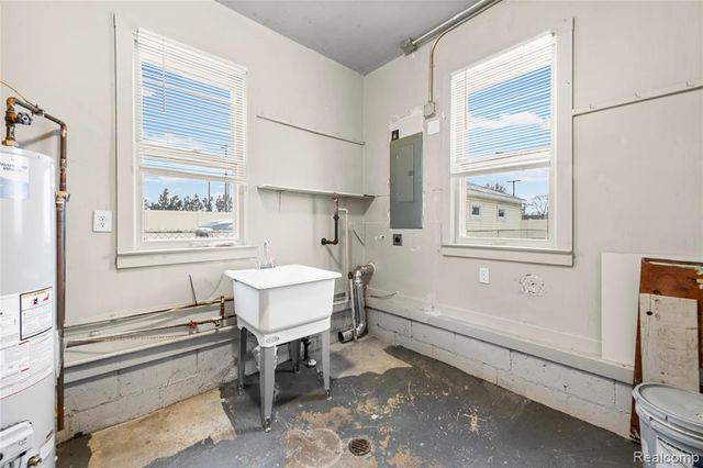 7169 Ziegler Street, Taylor, MI 48180