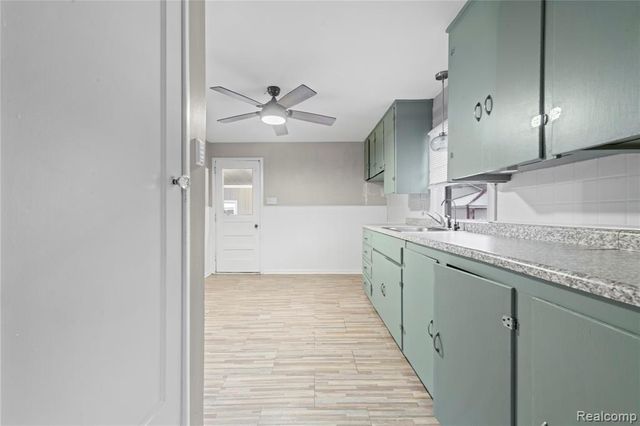 7169 Ziegler Street, Taylor, MI 48180