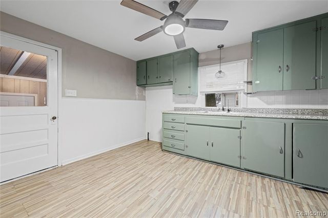 7169 Ziegler Street, Taylor, MI 48180