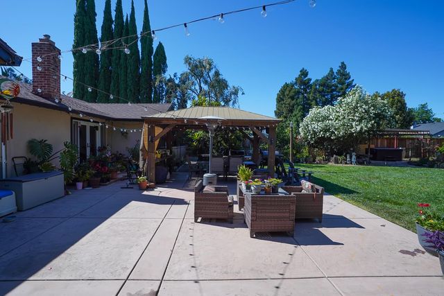 2236 Idaho Ave, Stockton, CA 95204
