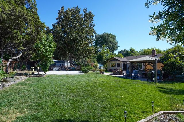 2236 Idaho Ave, Stockton, CA 95204