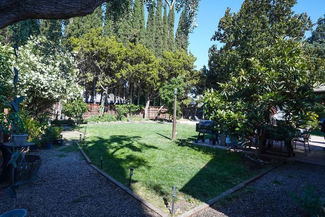 2236 Idaho Ave, Stockton, CA 95204