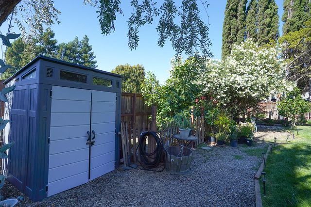 2236 Idaho Ave, Stockton, CA 95204