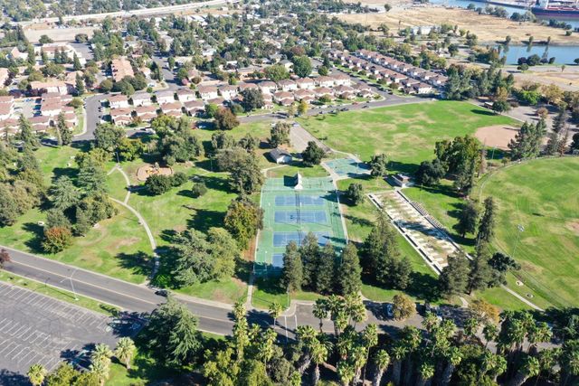 2236 Idaho Ave, Stockton, CA 95204
