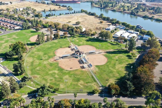 2236 Idaho Ave, Stockton, CA 95204