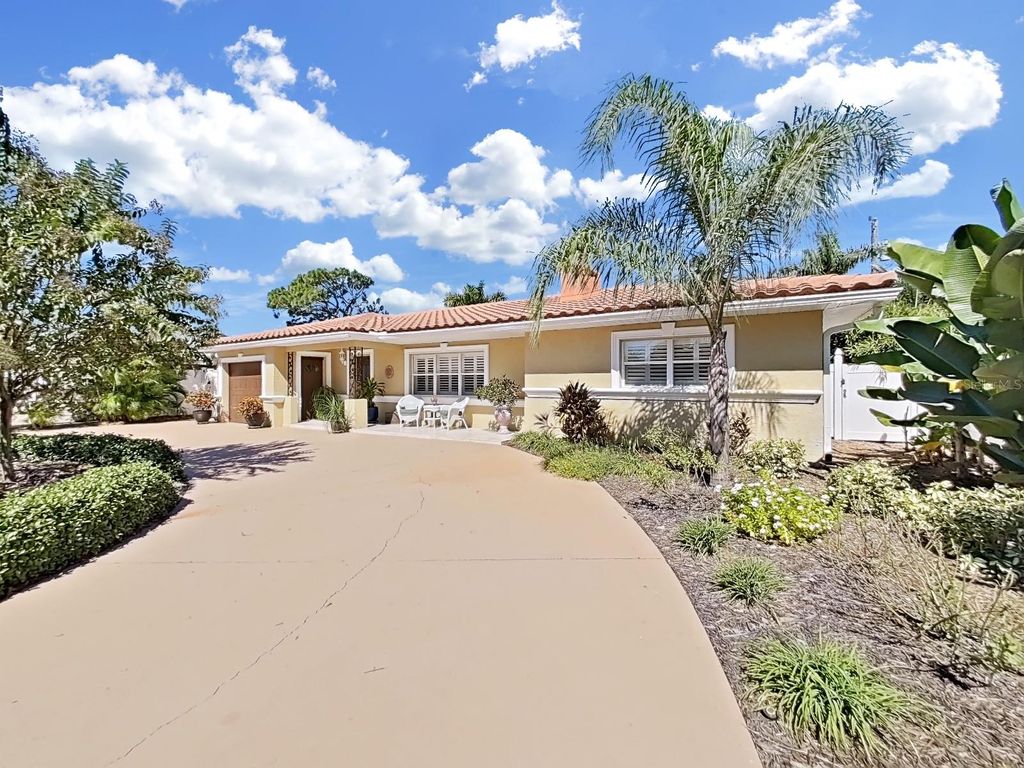 6601 RENALDO WAY S, St Petersburg, FL 33707