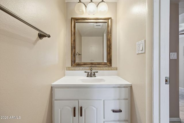 8457 E MONTEBELLO Avenue, Scottsdale, AZ 85250