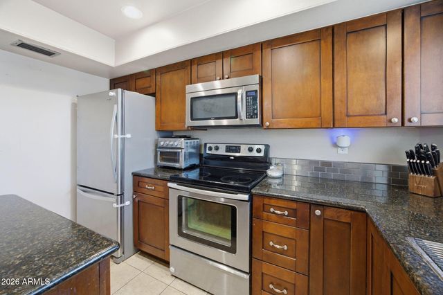 8457 E MONTEBELLO Avenue, Scottsdale, AZ 85250
