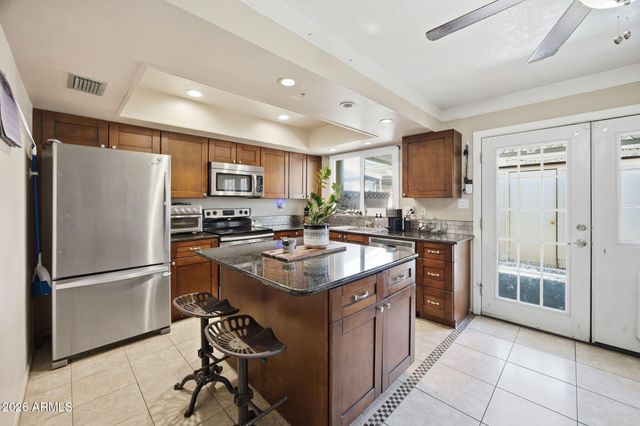 8457 E MONTEBELLO Avenue, Scottsdale, AZ 85250