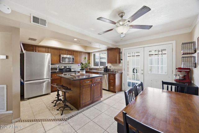 8457 E MONTEBELLO Avenue, Scottsdale, AZ 85250
