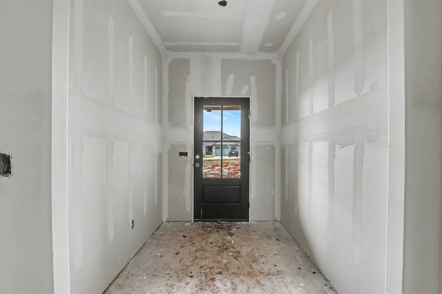 106 N Willow Grove Lane, Shawnee, OK 74804