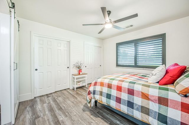 11735 E Santa Ana Avenue, Clovis, CA 93619