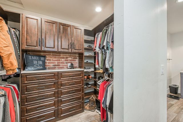 11735 E Santa Ana Avenue, Clovis, CA 93619