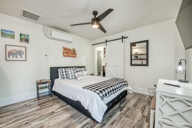 11735 E Santa Ana Avenue, Clovis, CA 93619