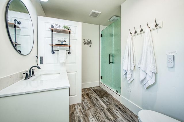 11735 E Santa Ana Avenue, Clovis, CA 93619