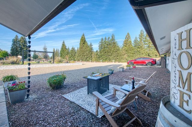 11735 E Santa Ana Avenue, Clovis, CA 93619