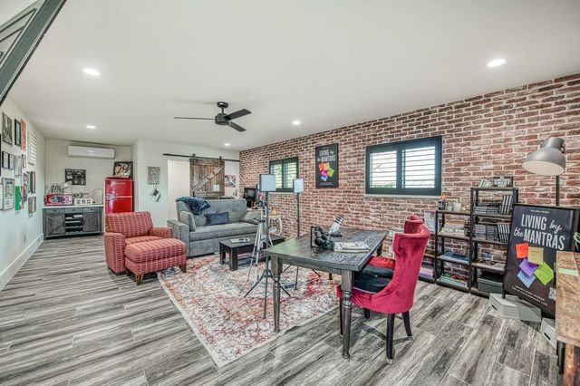 11735 E Santa Ana Avenue, Clovis, CA 93619