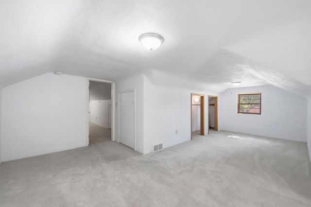 667 Wheelock Parkway W, Saint Paul, MN 55117