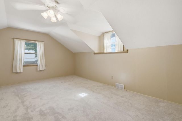 667 Wheelock Parkway W, Saint Paul, MN 55117
