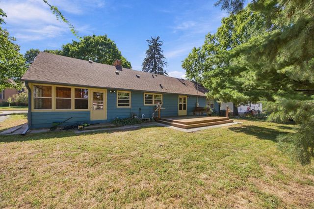 667 Wheelock Parkway W, Saint Paul, MN 55117