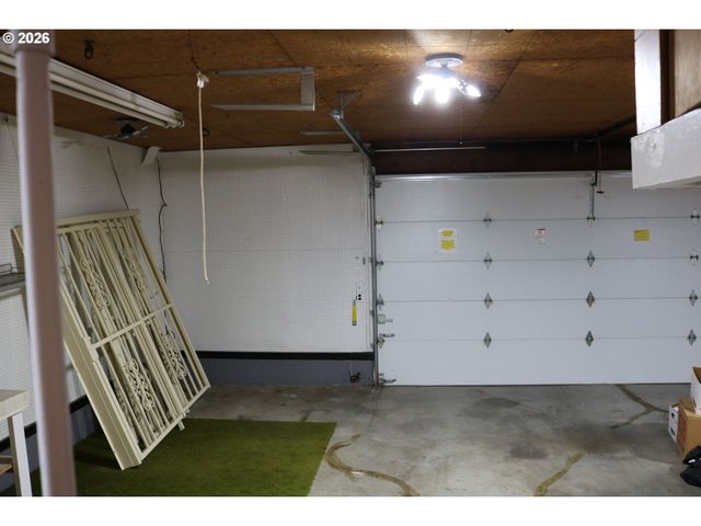 16055 Sw QUEEN VICTORIA Pl, Portland, OR 97224