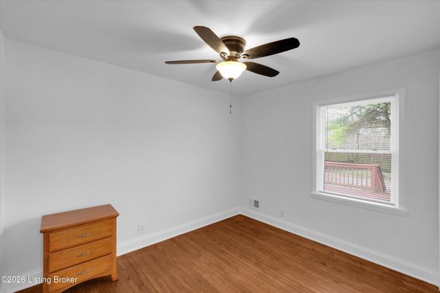 7506 Beechdale Rd, Crestwood, KY 40014