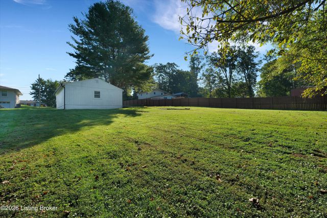 7506 Beechdale Rd, Crestwood, KY 40014